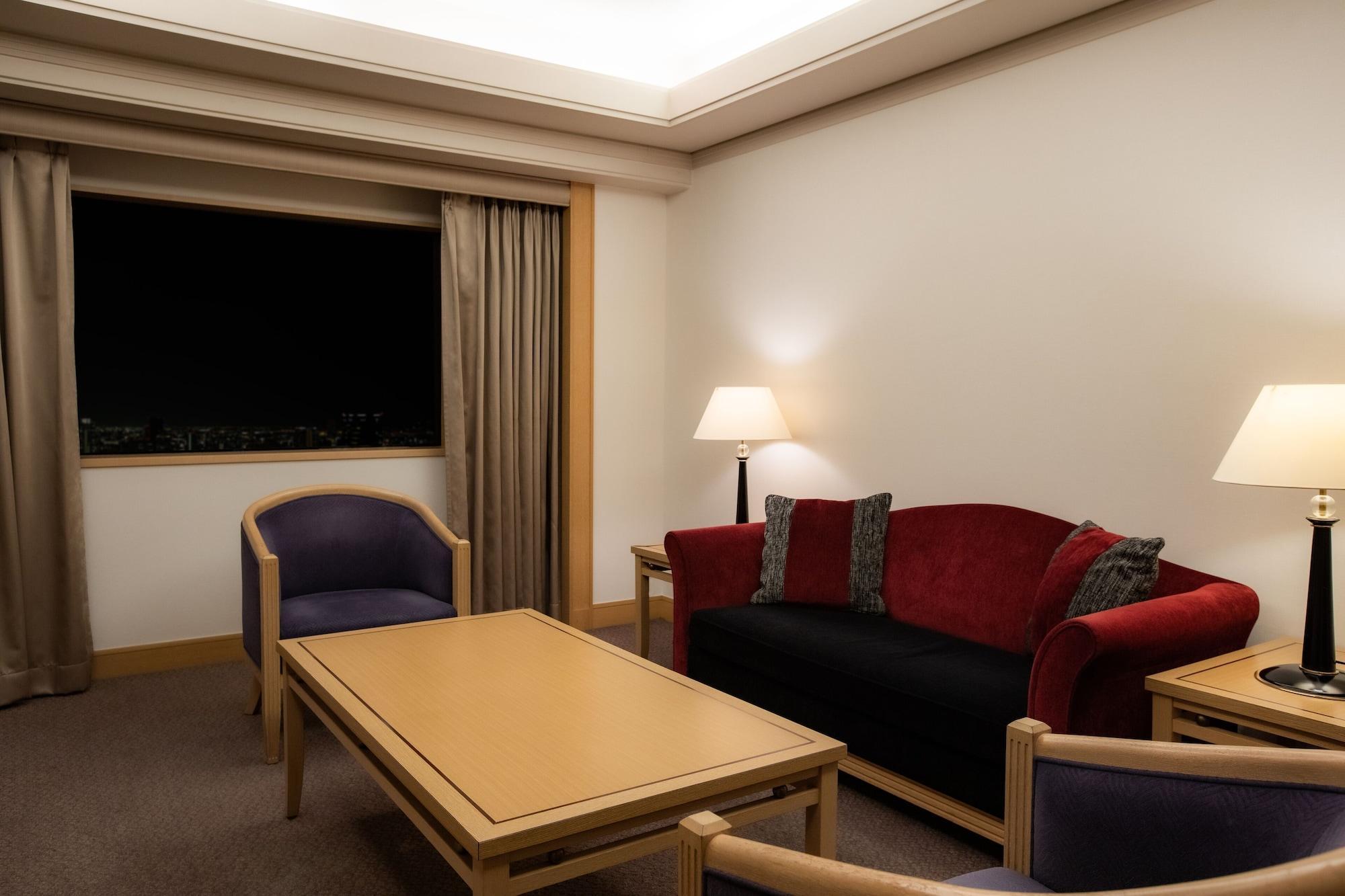 Hotel New Otani Hakata Фукуока Экстерьер фото A suite at the hotel