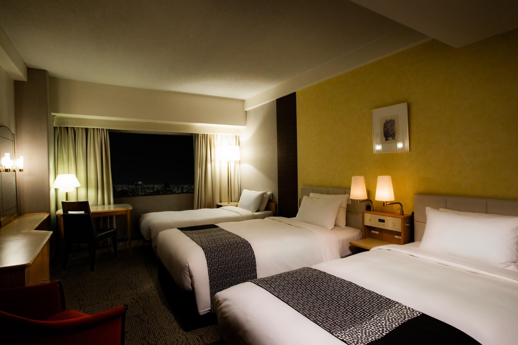 Hotel New Otani Hakata Фукуока Экстерьер фото A room at the hotel